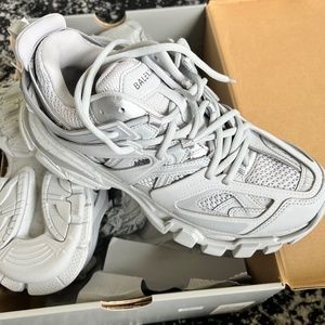 NEW!! Balenciaga Track Sneaker